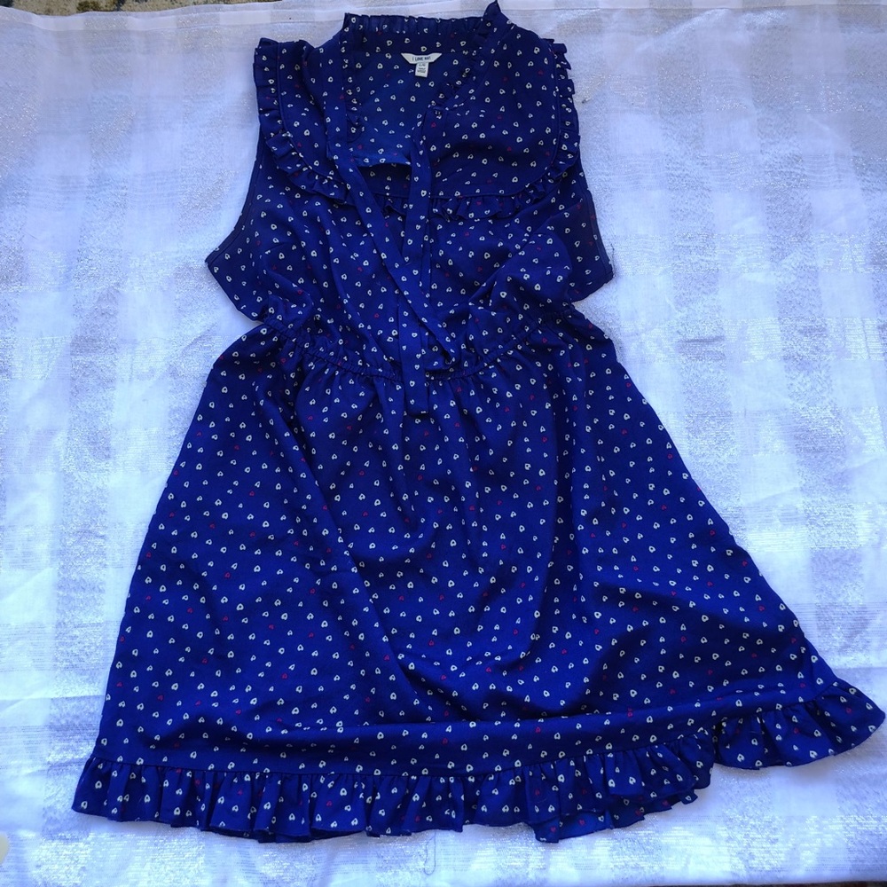 Blue dress with white and red hearts